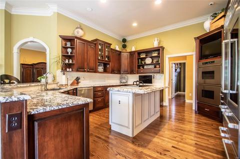 4026 Austin Dr, Saint Charles, MO 63304 photo 14
