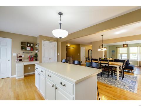 580 Misty Mountain Dr, O'fallon, MO 63368 photo 14
