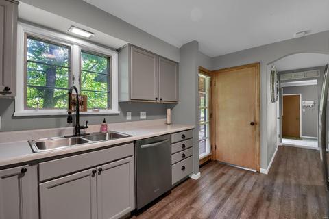 112 Lock Dr, Ballwin, MO 63011 photo 6