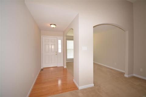 245 Belmonte Cir, O'fallon, MO 63368 photo 2