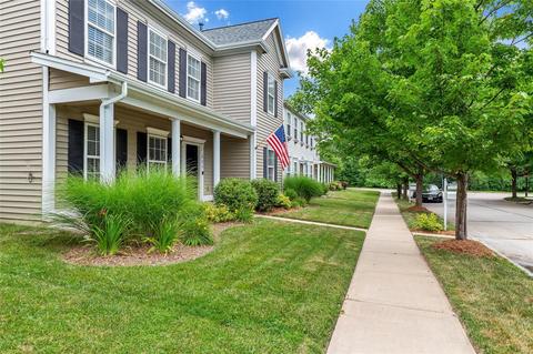 521 Copper Meadows Ln, O'fallon, MO 63368 photo 2