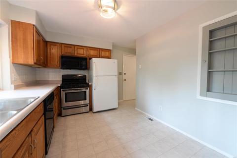 210 Bitterwood, Ballwin, MO 63021 photo 5