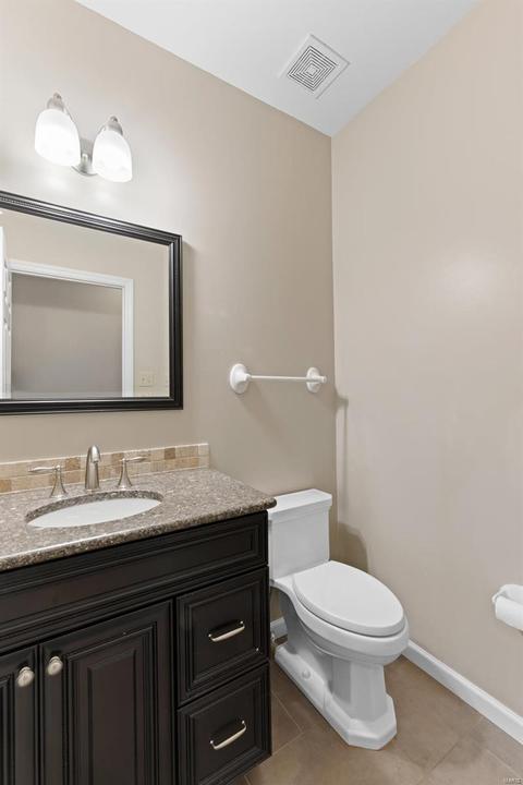 372 Panhurst Ct, Ballwin, MO 63021 photo 28