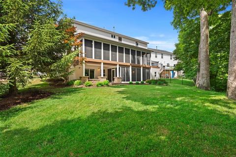 372 Panhurst Ct, Ballwin, MO 63021 photo 3