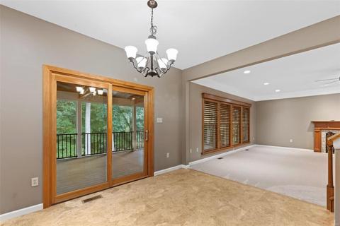 372 Panhurst Ct, Ballwin, MO 63021 photo 24