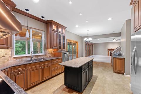 372 Panhurst Ct, Ballwin, MO 63021 photo 20