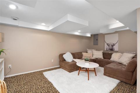 711 Hawbrook Rd, Glendale, MO 63122 photo 22