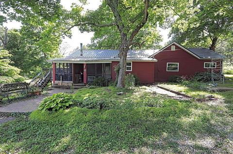 708 S Main St, Arcadia, MO 63621 photo 1