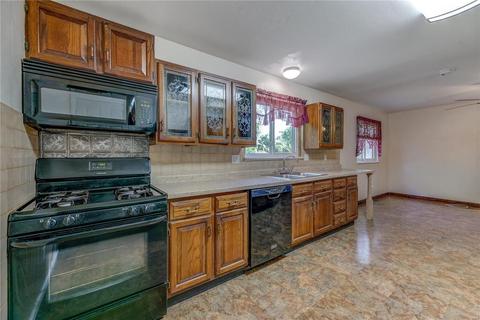 4045 Jane Ave, Saint Ann, MO 63074 photo 8