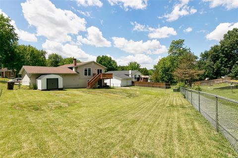 7 Creekside Dr, Saint Peters, MO 63376 photo 2