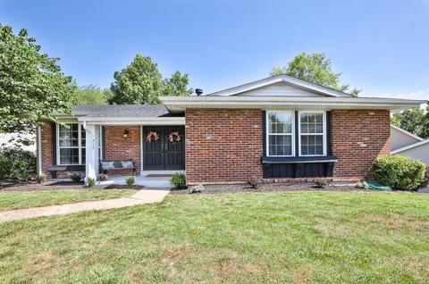 717 Woodrun Dr, Ballwin, MO 63021 photo 3