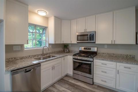160 Corral Trl, Ellisville, MO 63011 photo 3