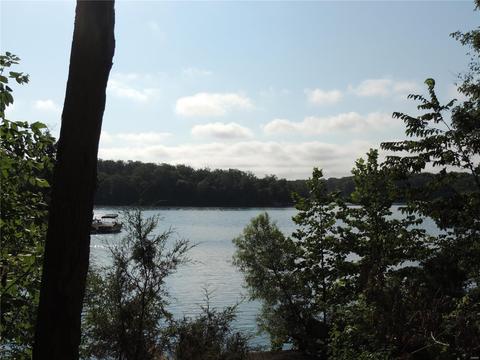 2446 Alpine Meadows Dr, Innsbrook, MO 63390 photo 2