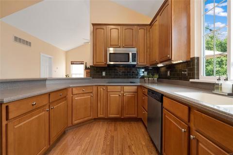 1531 Dietrich Glen Dr, Ballwin, MO 63021 photo 15