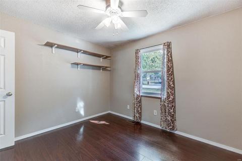 21 S Meadow Dr, O'fallon, MO 63366 photo 10