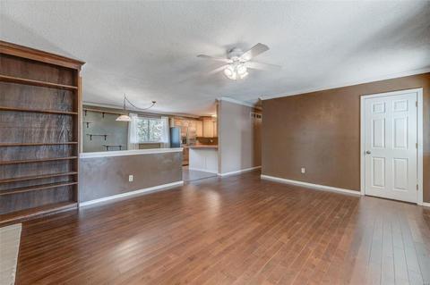 21 S Meadow Dr, O'fallon, MO 63366 photo 4