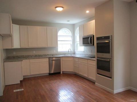 720 Vista Glen Ct, Eureka, MO 63025 photo 9