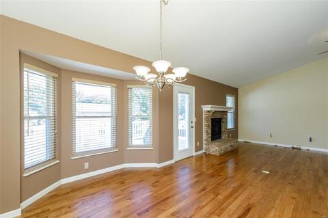5249 Cedarfield Dr, Saint Charles, MO 63304 photo 10