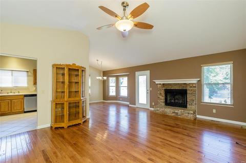 5249 Cedarfield Dr, Saint Charles, MO 63304 photo 7