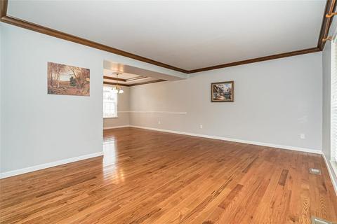 527 Lering Ct, Ballwin, MO 63011 photo 4