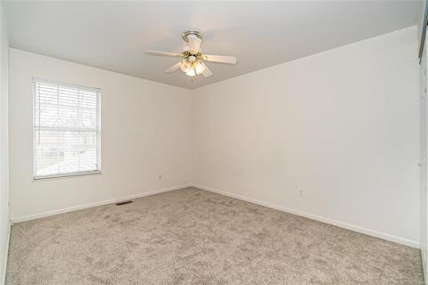 527 Lering Ct, Ballwin, MO 63011 photo 18