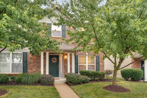 386 Montclair Tower Dr, Saint Charles, MO 63303 photo 2