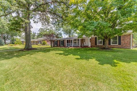 420 Claymont Dr, Ballwin, MO 63011 photo 2