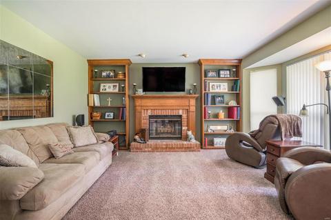 867 Spring Crest Dr, Fenton, MO 63026 photo 11