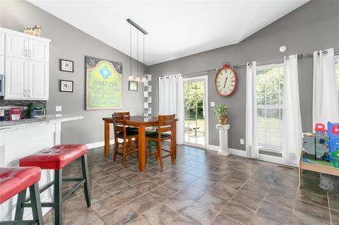12133 Enclave Pl, Bridgeton, MO 63044 photo 12