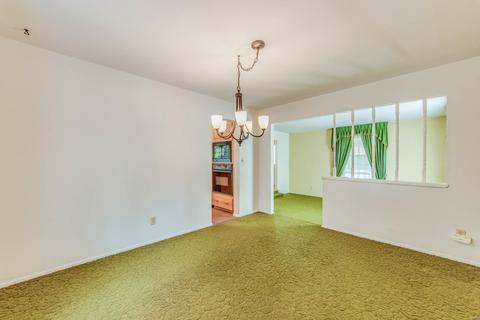 817 Windmill Dr, Ballwin, MO 63011 photo 23
