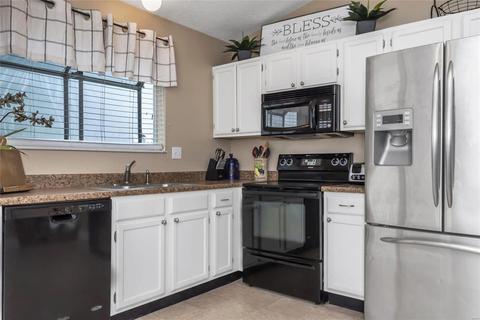 516 Chapparal Dr, O'fallon, MO 63368 photo 9