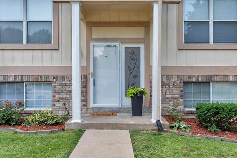 516 Chapparal Dr, O'fallon, MO 63368 photo 2