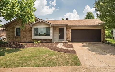 558 Vosshill, Ballwin, MO 63021 photo 1