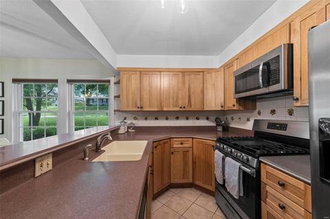 118 Lock Dr, Ballwin, MO 63011 photo 9