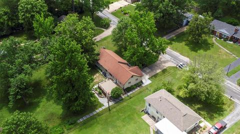 118 Lock Dr, Ballwin, MO 63011 photo 2