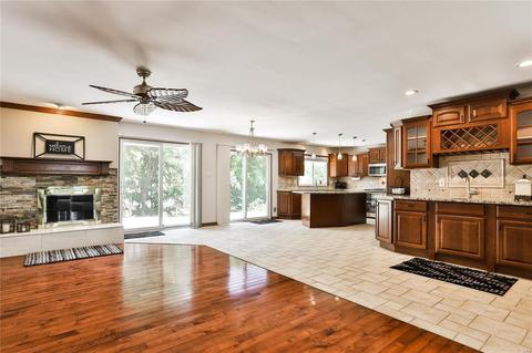 487 Brightfield Trl, Ballwin, MO 63021 photo 4