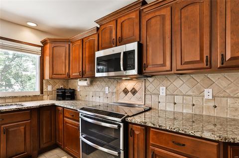 487 Brightfield Trl, Ballwin, MO 63021 photo 7