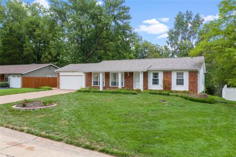 504 Marie Ln, Manchester, MO 63011 photo 2