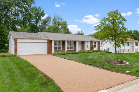 504 Marie Ln, Manchester, MO 63011 photo 3