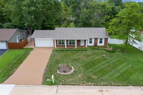 504 Marie Ln, Manchester, MO 63011 photo 4