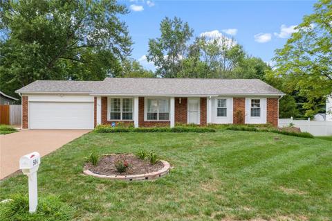 504 Marie Ln, Manchester, MO 63011 photo 1