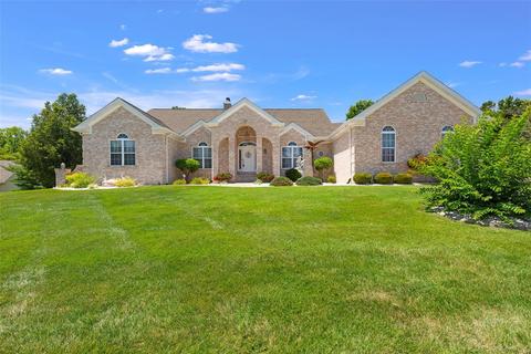 5288 Roanoke Dr, Weldon Spring, MO 63304 photo 1