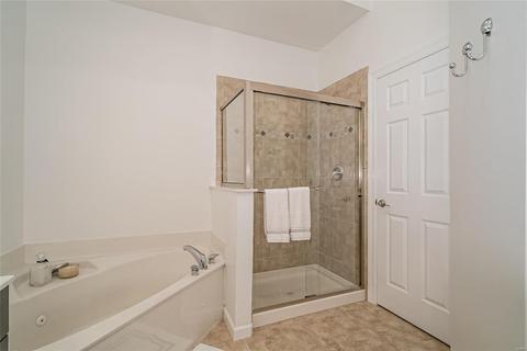 613 Stonebrook Ct, Chesterfield, MO 63005 photo 22