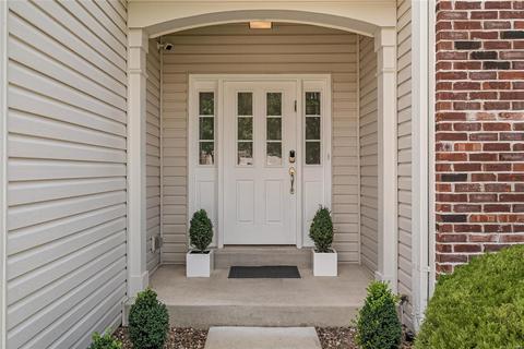 613 Stonebrook Ct, Chesterfield, MO 63005 photo 2