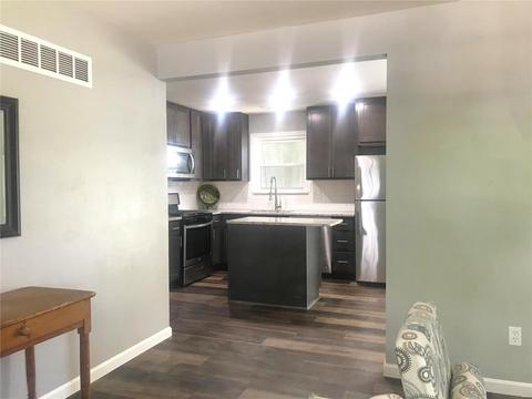 929 Mallory, Saint Charles, MO 63303 photo 3