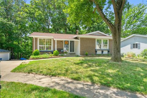 627 Turfwood Dr, Ballwin, MO 63021 photo 1