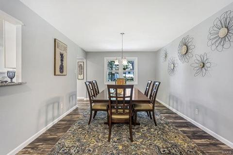 899 Oklahoma Ave, Ballwin, MO 63021 photo 8