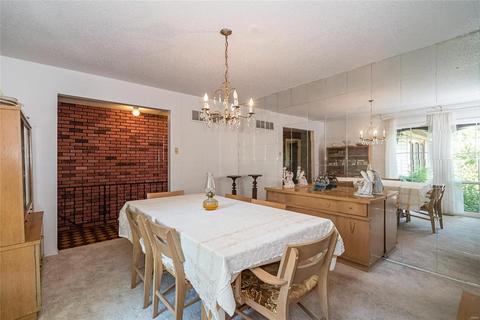 210 Monroe Mill Dr, Ballwin, MO 63011 photo 14