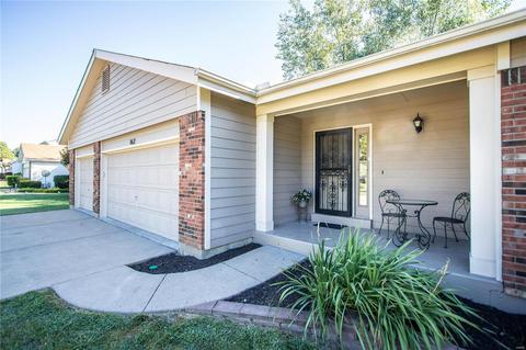 162 Rockaway Dr, O'fallon, MO 63368 photo 2