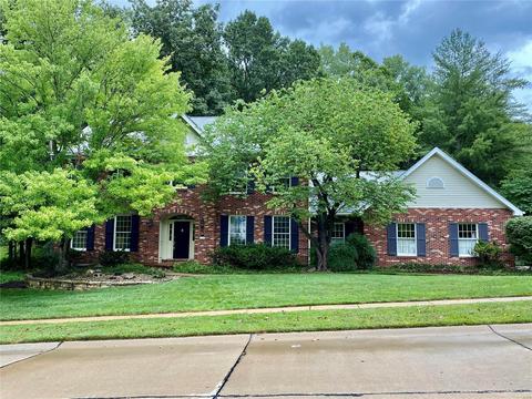 1330 Dietrich Oaks Dr, Ballwin, MO 63021 photo 1